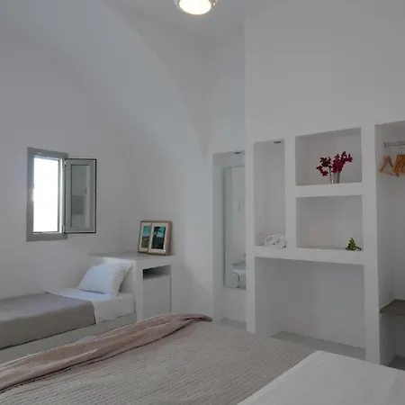 Apartment Unique Rooms- Center