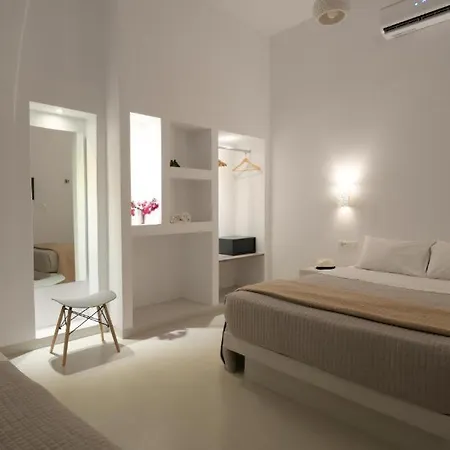 Unique Rooms- Center Apartment Fira (Santorini)