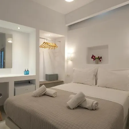 Unique Rooms- Center Fira (Santorini)