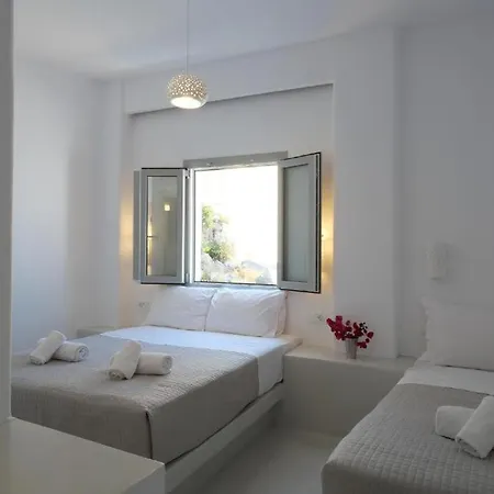 Unique Rooms- Center